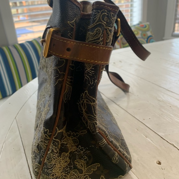 Louis Vuitton Monogram Dentelle Batignolles Horizontal Gold Used. - Picture 2 of 9